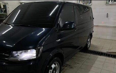 Volkswagen Caravelle T6 рестайлинг, 2016 год, 3 100 000 рублей, 8 фотография