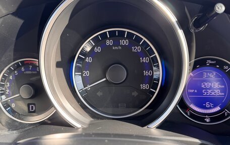 Honda Fit III, 2016 год, 950 000 рублей, 10 фотография