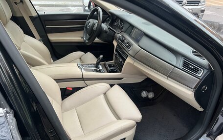 BMW 7 серия, 2009 год, 1 720 000 рублей, 9 фотография