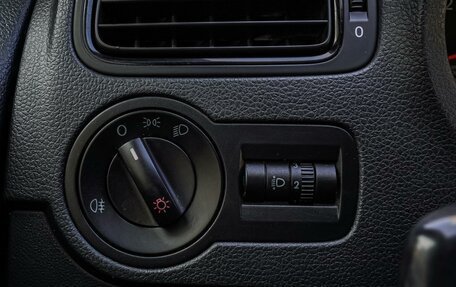 Volkswagen Polo VI (EU Market), 2014 год, 910 000 рублей, 16 фотография