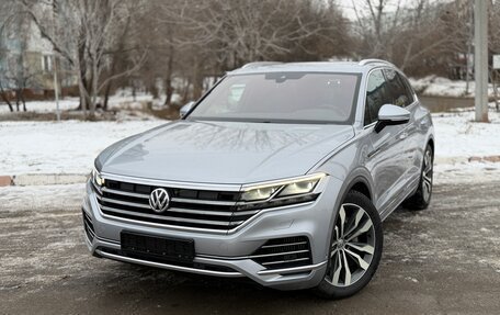 Volkswagen Touareg III, 2018 год, 5 350 000 рублей, 2 фотография