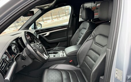 Volkswagen Touareg III, 2018 год, 5 350 000 рублей, 21 фотография