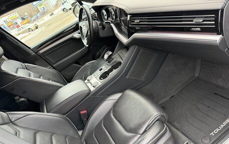 Volkswagen Touareg III, 2018 год, 5 350 000 рублей, 28 фотография
