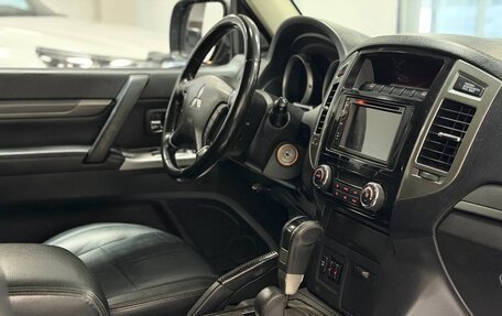 Mitsubishi Pajero IV, 2015 год, 2 590 000 рублей, 13 фотография