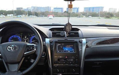 Toyota Camry, 2016 год, 2 100 000 рублей, 14 фотография