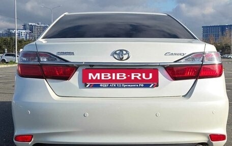 Toyota Camry, 2016 год, 2 100 000 рублей, 9 фотография