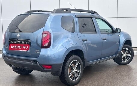 Renault Duster I рестайлинг, 2017 год, 1 070 000 рублей, 4 фотография