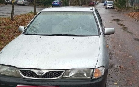 Nissan Almera, 2000 год, 150 000 рублей, 1 фотография