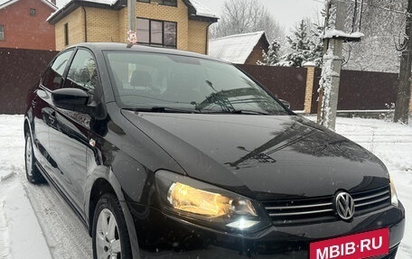 Volkswagen Polo VI (EU Market), 2014 год, 1 050 000 рублей, 1 фотография