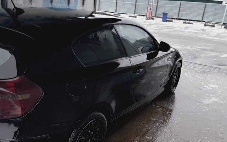 BMW 1 серия, 2011 год, 740 000 рублей, 4 фотография