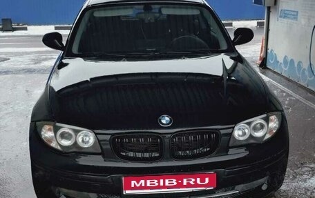 BMW 1 серия, 2011 год, 740 000 рублей, 1 фотография