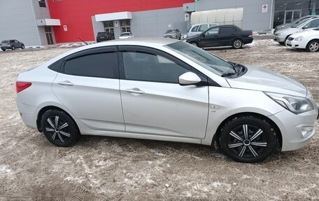 Hyundai Solaris II рестайлинг, 2016 год, 810 000 рублей, 3 фотография