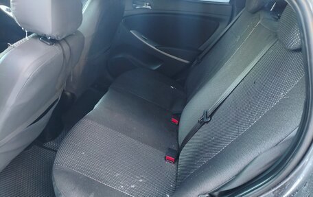 Hyundai Solaris II рестайлинг, 2011 год, 585 000 рублей, 8 фотография