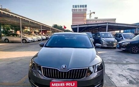 Skoda Octavia, 2018 год, 1 450 500 рублей, 2 фотография