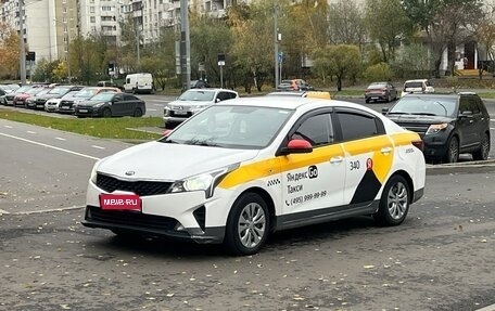 KIA Rio IV, 2021 год, 990 000 рублей, 1 фотография