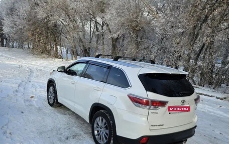 Toyota Highlander III, 2014 год, 2 599 999 рублей, 1 фотография