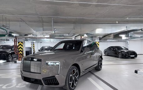 Rolls-Royce Cullinan, 2025 год, 80 000 000 рублей, 2 фотография