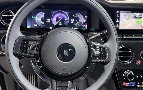 Rolls-Royce Cullinan, 2025 год, 80 000 000 рублей, 16 фотография