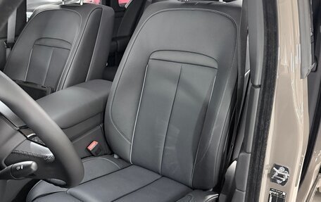 Rolls-Royce Cullinan, 2025 год, 80 000 000 рублей, 13 фотография