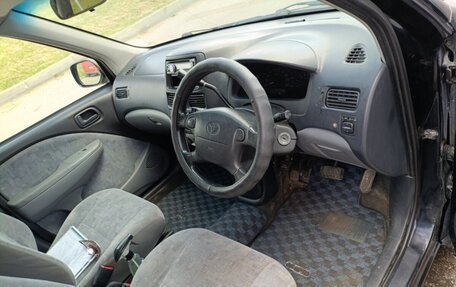 Toyota Raum I, 2000 год, 310 000 рублей, 17 фотография