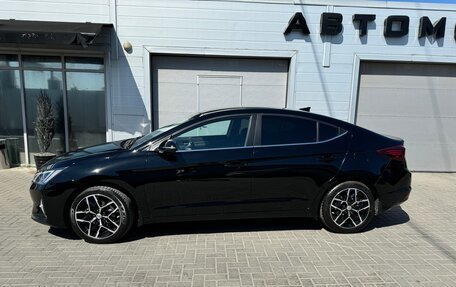 Hyundai Elantra VI рестайлинг, 2019 год, 2 000 000 рублей, 3 фотография