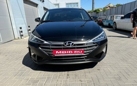 Hyundai Elantra VI рестайлинг, 2019 год, 2 000 000 рублей, 11 фотография