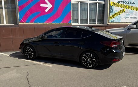 Hyundai Elantra VI рестайлинг, 2019 год, 2 000 000 рублей, 14 фотография