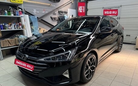 Hyundai Elantra VI рестайлинг, 2019 год, 2 000 000 рублей, 13 фотография