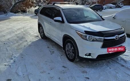 Toyota Highlander III, 2014 год, 2 599 999 рублей, 3 фотография