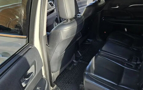 Toyota Highlander III, 2014 год, 2 599 999 рублей, 15 фотография