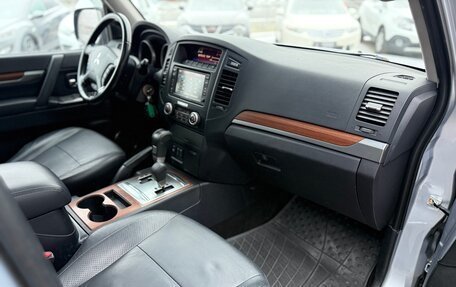 Mitsubishi Pajero IV, 2010 год, 1 890 000 рублей, 13 фотография