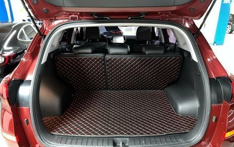 Hyundai Tucson III, 2018 год, 2 300 000 рублей, 8 фотография