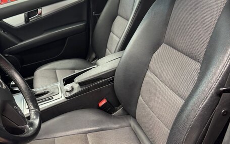 Mercedes-Benz C-Класс, 2010 год, 1 300 000 рублей, 13 фотография