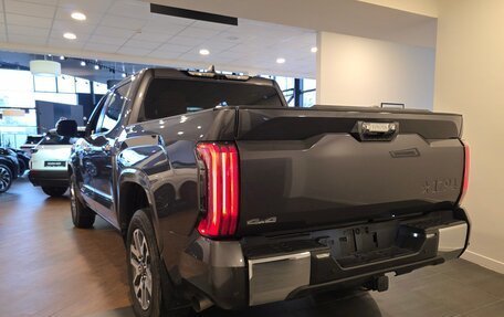 Toyota Tundra, 2025 год, 10 640 000 рублей, 2 фотография