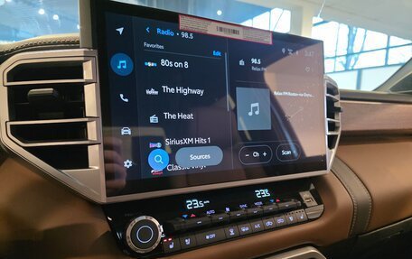 Toyota Tundra, 2025 год, 10 640 000 рублей, 16 фотография