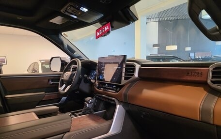 Toyota Tundra, 2025 год, 10 640 000 рублей, 26 фотография