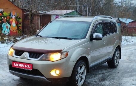 Mitsubishi Outlander III рестайлинг 3, 2008 год, 665 000 рублей, 1 фотография