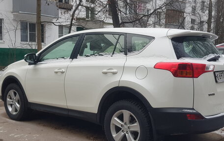 Toyota RAV4, 2013 год, 1 820 000 рублей, 2 фотография