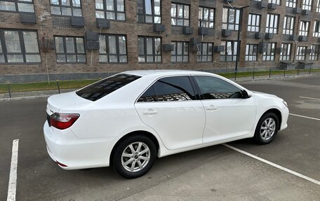 Toyota Camry, 2015 год, 1 900 000 рублей, 10 фотография