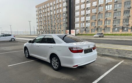Toyota Camry, 2015 год, 1 900 000 рублей, 4 фотография