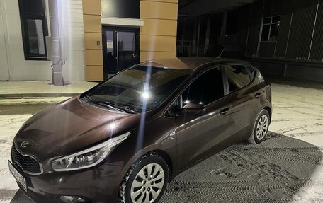 KIA cee'd III, 2013 год, 950 000 рублей, 2 фотография