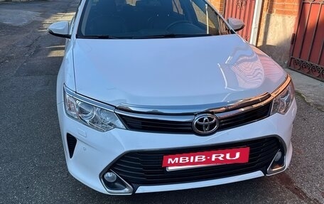 Toyota Camry, 2015 год, 1 900 000 рублей, 26 фотография