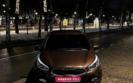KIA cee'd III, 2013 год, 950 000 рублей, 13 фотография