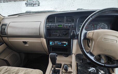 Isuzu Bighorn II, 1999 год, 1 000 000 рублей, 11 фотография