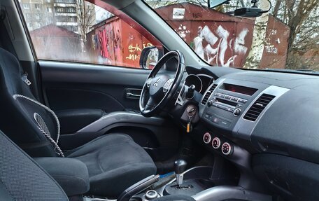 Mitsubishi Outlander III рестайлинг 3, 2008 год, 665 000 рублей, 15 фотография