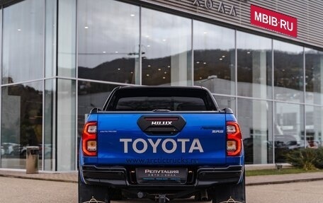 Toyota Hilux VIII, 2022 год, 7 690 000 рублей, 4 фотография