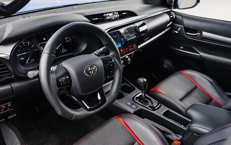 Toyota Hilux VIII, 2022 год, 7 690 000 рублей, 7 фотография