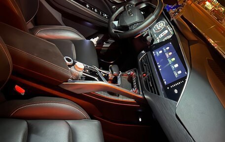 Geely Tugella FY11, 2023 год, 3 200 000 рублей, 6 фотография