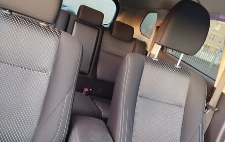 Mitsubishi Outlander III рестайлинг 3, 2016 год, 1 700 000 рублей, 14 фотография