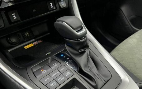 Toyota RAV4, 2025 год, 4 179 000 рублей, 18 фотография